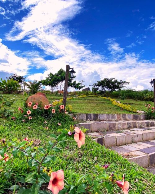 Zona parque del condominio Yanashpa Village